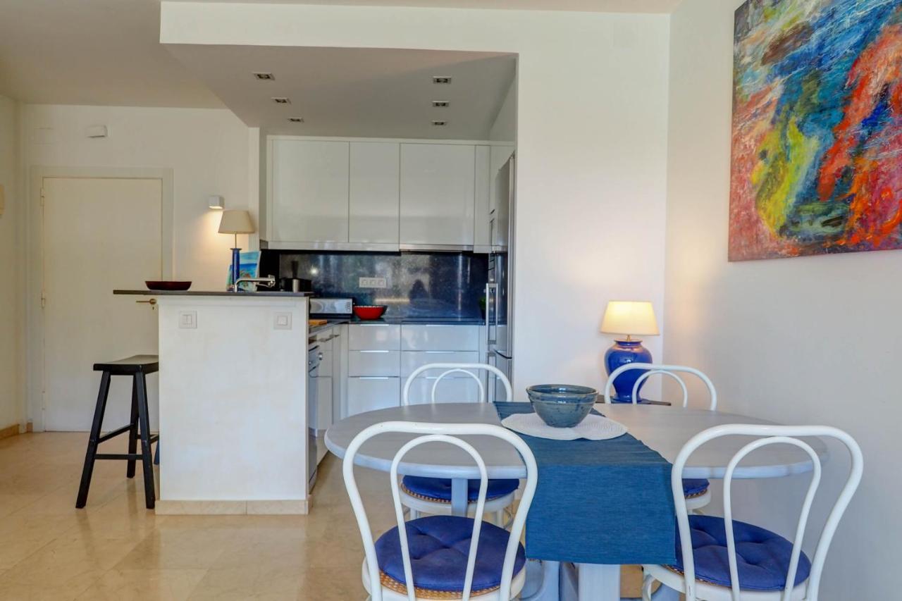 Mediterraneo Seaview Apartment By Hello Homes Sitges Exterior photo
